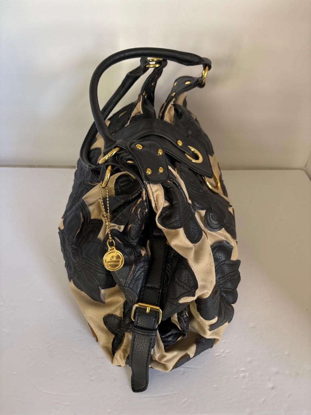 Big Buddha Grayson Appliqué Hobo Shoulder Handbag - Picture 4 of 6